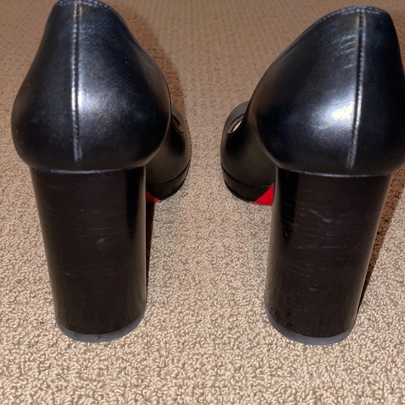 CHRISTIAN LOUBOUTIN KABETTS 100 LEATHER PUMP - Picture 6 of 16